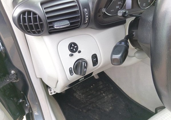 Mercedes-Benz Klasa C cena 17900 przebieg: 236000, rok produkcji 2004 z Sośnicowice małe 596